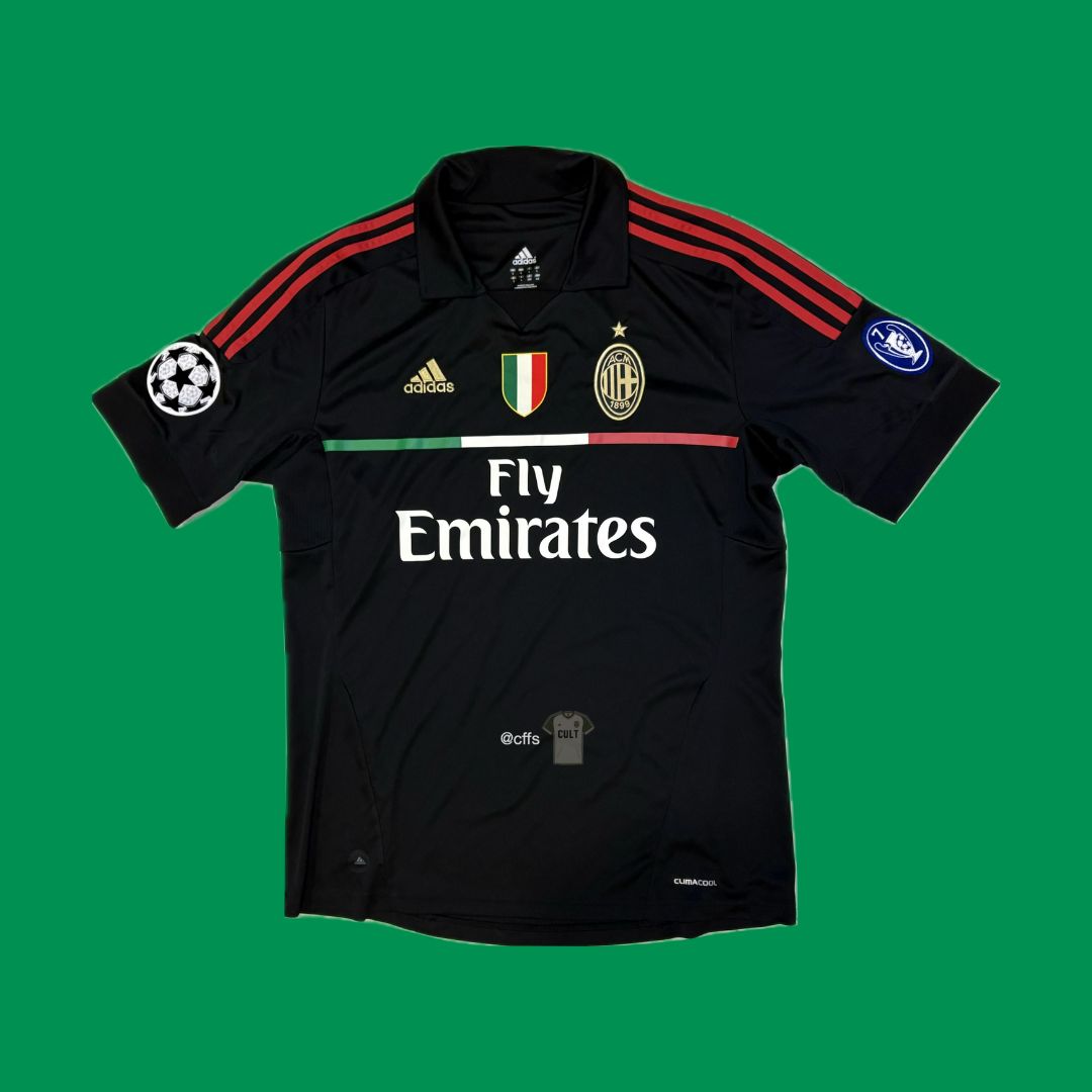 AC Milan 2011/12 Adidas with Zlatan Ibrahimović 11 Nameset