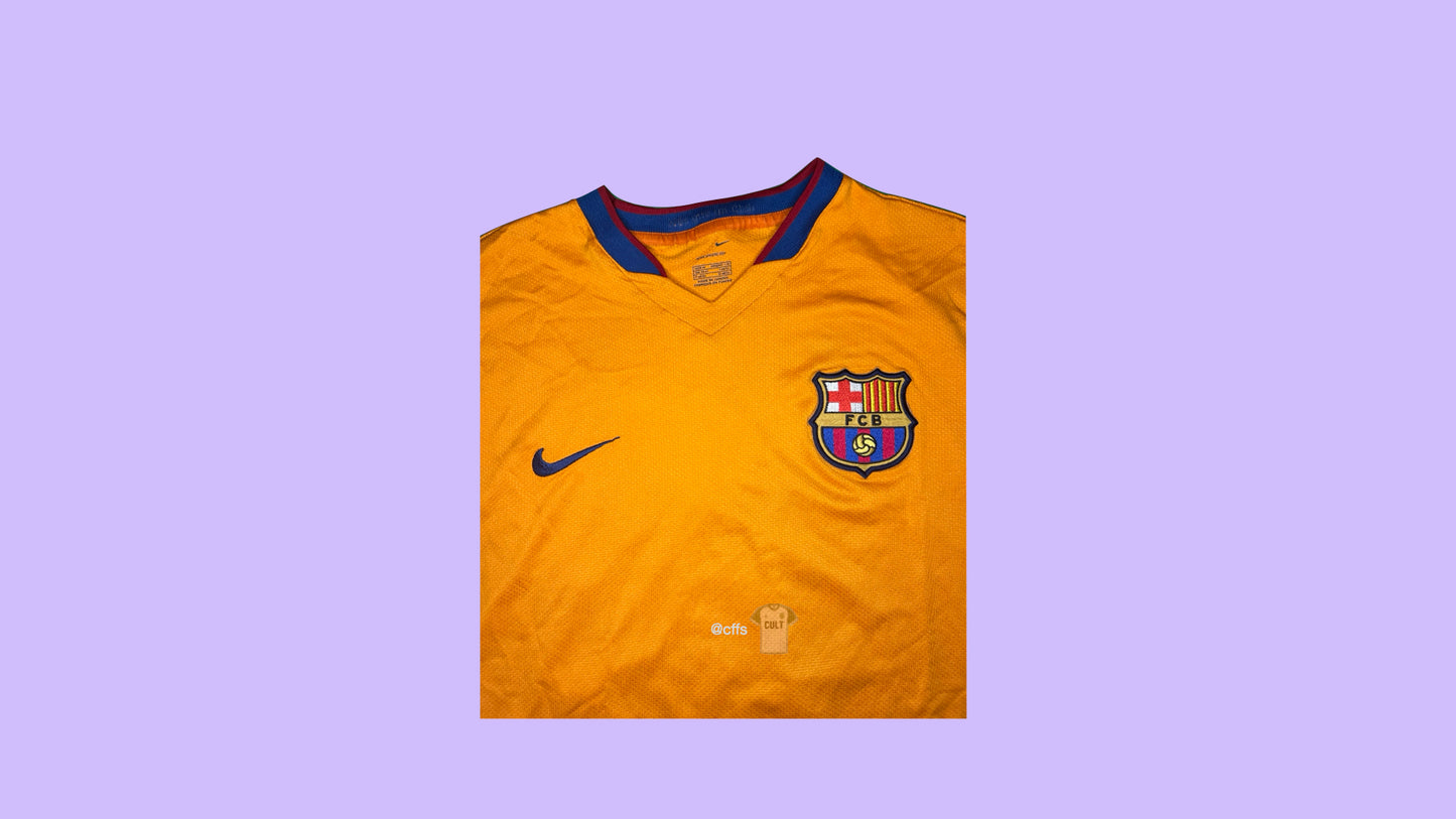 Barcelona 2006/07 Nike with Ronaldinho 10 Nameset Nike