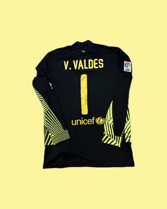Barcelona FC 2011/12 Nike with Victor Valdes 1 Nameset Football Jersey