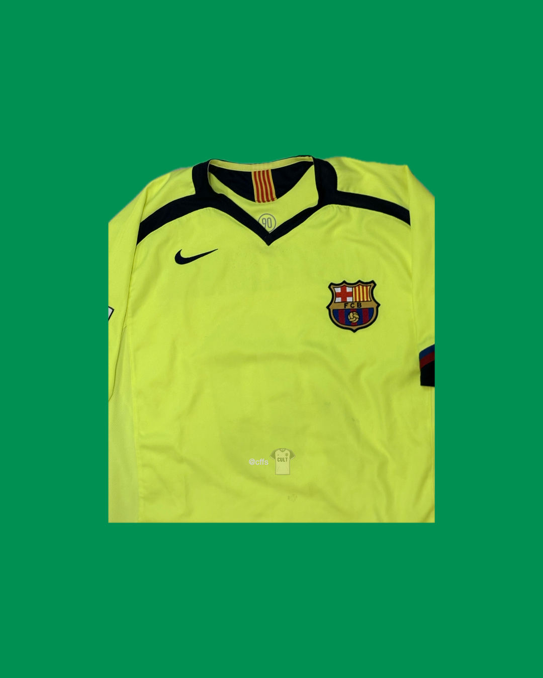 FC Barcelona 2005/06 Nike with Ronaldinho 10 Nameset Football Jersey