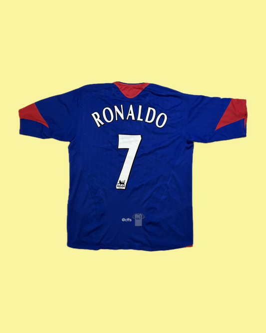 Manchester United 2005/06 Nike with Ronaldo 7 Nameset Football Jersey - Cult Fave Football Shirts