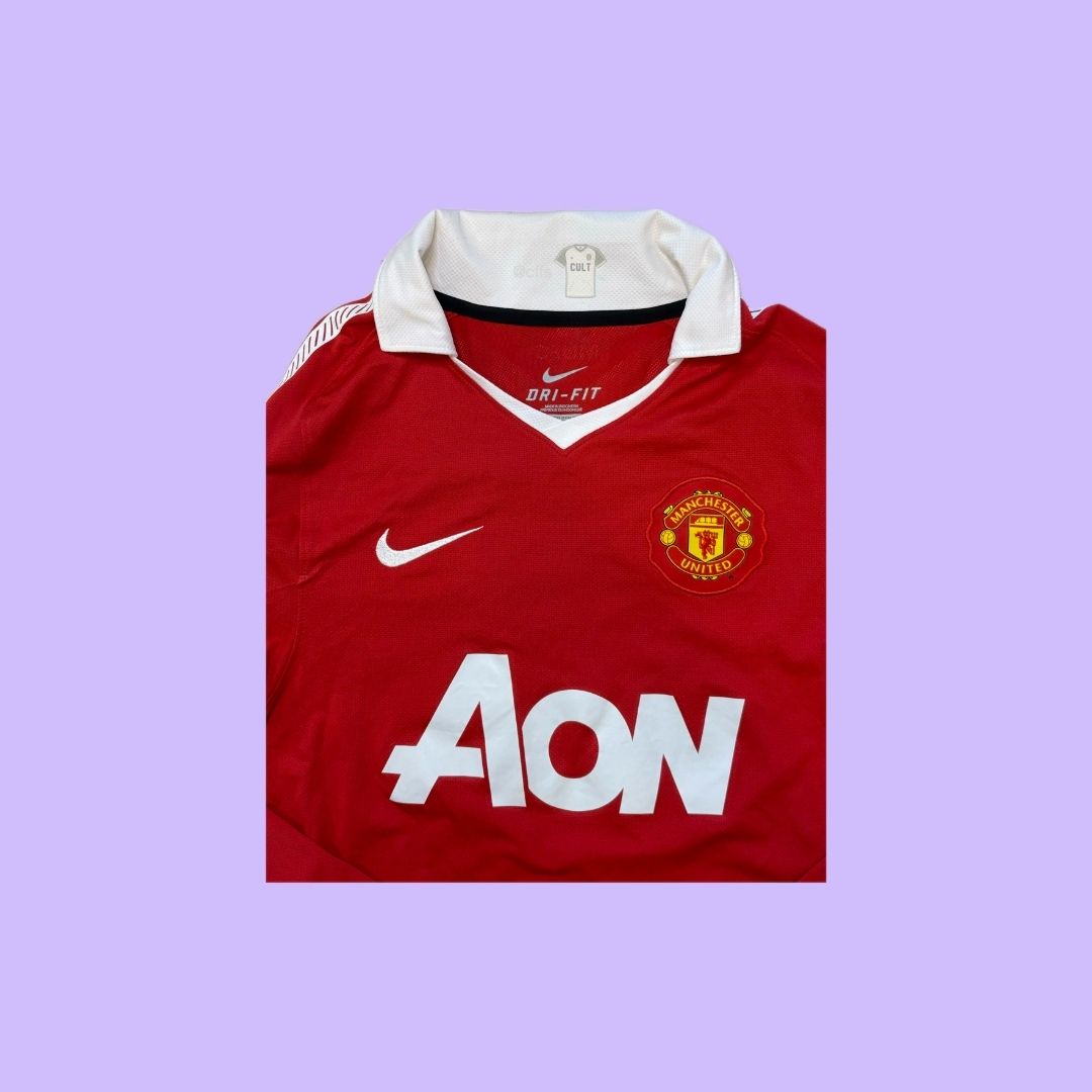 Manchester United 2010/11 Nike with Nani 17 Vintage Football Jersey
