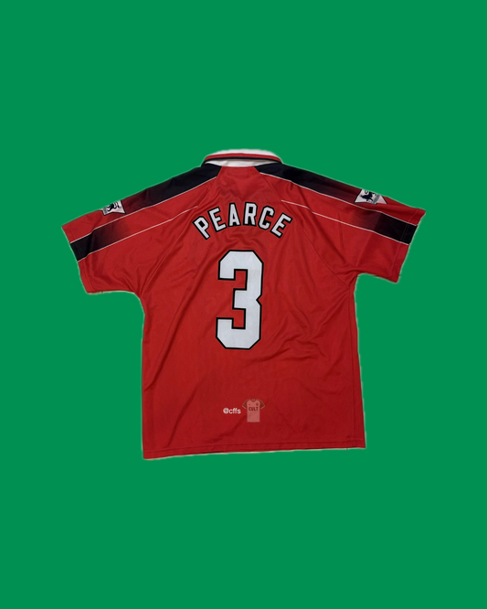 Nottingham Forest 1995/97 Umbro with Stuart Pearce 5 Nameset Football Jersey - Cult Fave Football Shirts