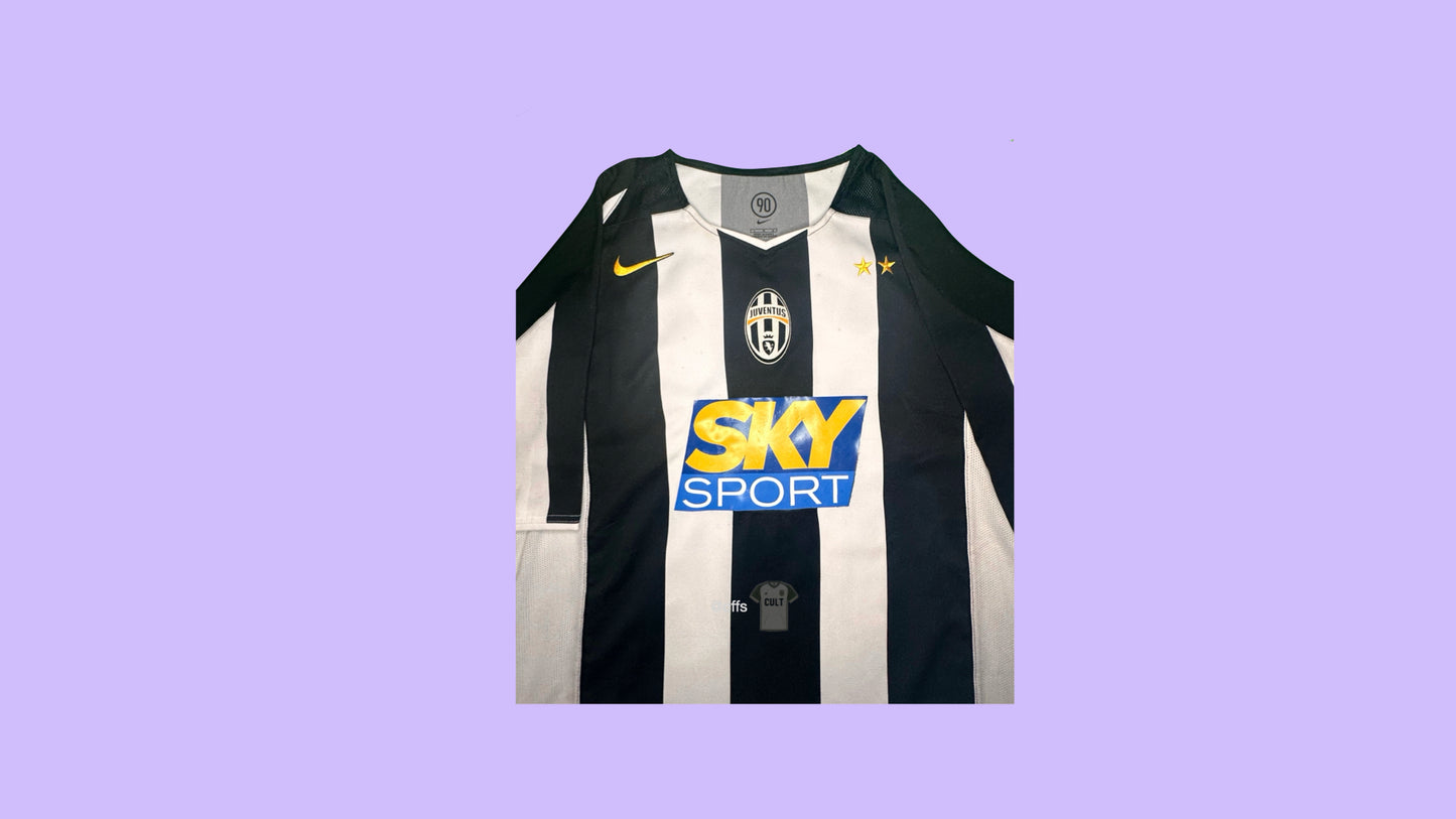 Juventus FC 2004/05 Nike with Pavel Nedved 11 Nameset Vintage Football Jersey