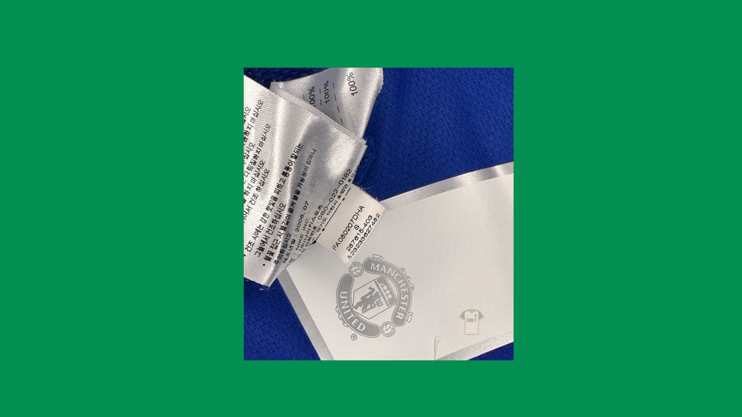 Manchester United 2008/09 Nike with Cristiano Ronaldo 7 Nameset Vintage Football Jersey - Cult Fave Football Shirts