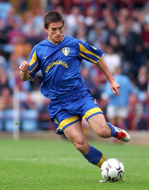 Leeds United 2001/03 Nike with Harry Kewell 10 Nameset
