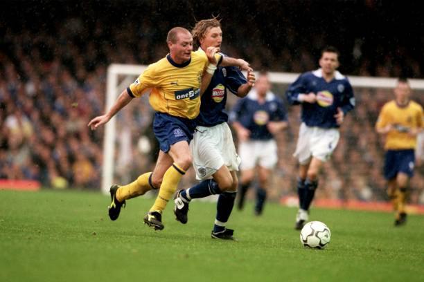 Everton 2000/01 Puma with Paul Gascoigne 18 Nameset