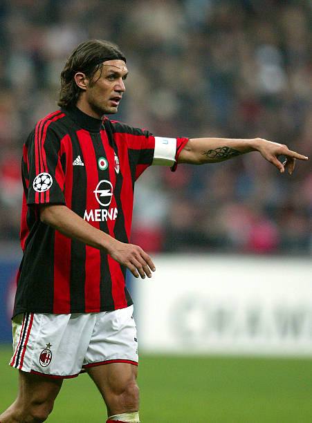 AC Milan 2003/04 Adidas with Paolo Maldini 3 Nameset