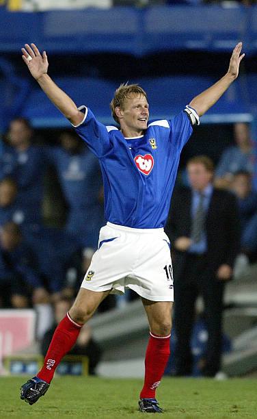 Portsmouth F.C. 2003/04 In-house with Teddy Sheringham 10 Nameset