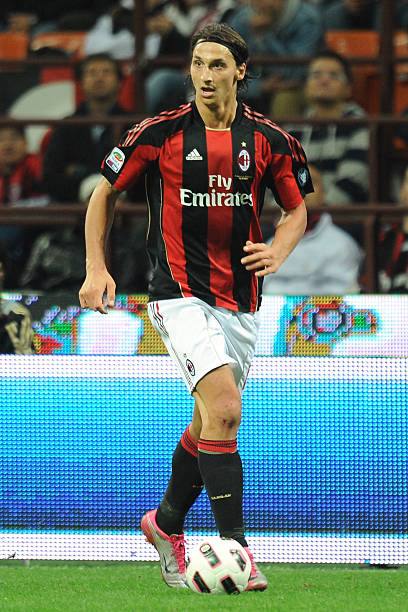 AC Milan 2010/11 Adidas with Zlatan Ibrahimovic 11 Nameset Football Jersey