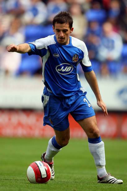 Wigan Athletic 2006/07 JJB with Leighton Baines 26 Nameset Football Jersey