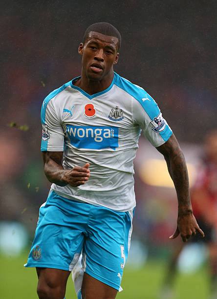 Newcastle United 2015/16 Puma with Georginio Wijnaldum 5 Nameset Football Jersey