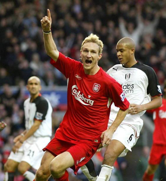 Liverpool FC 2004/06 Reebok with Sami Hyypia 4 Nameset Football Jersey