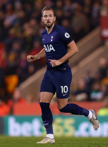 Tottenham Hotspur 2019/20 Nike with Harry Kane 10 Nameset Football Jersey - Cult Fave Football Shirts