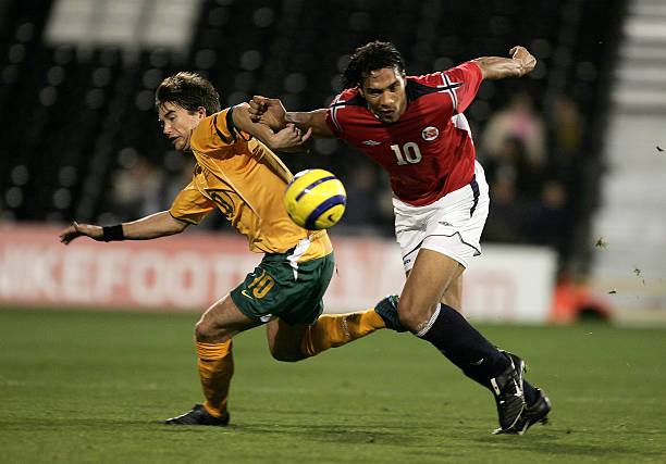 Australia NT 2004/05 Nike Home with Harry Kewell 10 Football Jersey