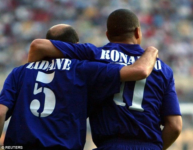 Real Madrid 2002/03 Adidas with Zinedine Zidane 5 Nameset Football Jersey - Cult Fave Football Shirts