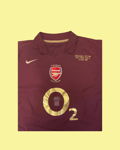 Arsenal FC 2005/06 Nike with Thierry Henry 14 Nameset Football Jersey