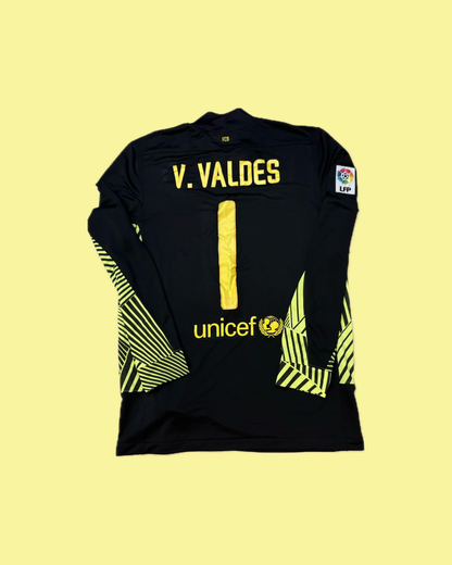 Barcelona 2011/12 GK Valdés 1 Nike Jersey M – Cult Fave Football