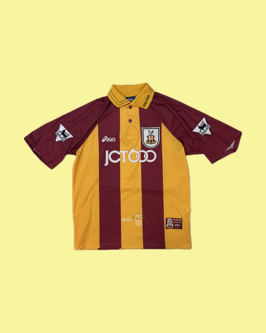 Bradford City 1999/2001 Asics with Benito Carbone 10 Nameset Football Jersey