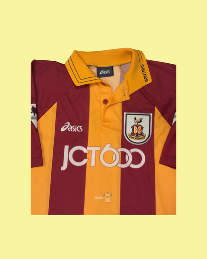 Bradford City 1999/2001 Asics with Benito Carbone 10 Nameset Football Jersey