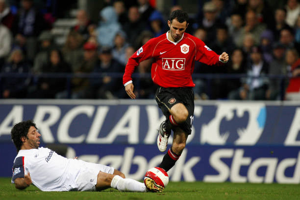 Manchester United 2006/06 Nike with Ryan Giggs 11 Nameset Football Jersey