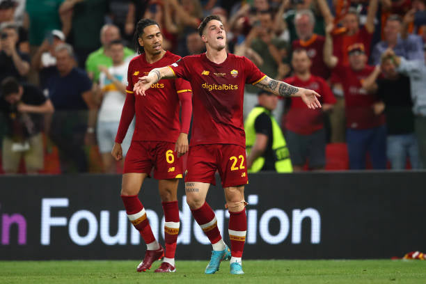 AS Roma 2021/22 New Balance with Nicolo Zaniolo 22 Nameset Football Jersey