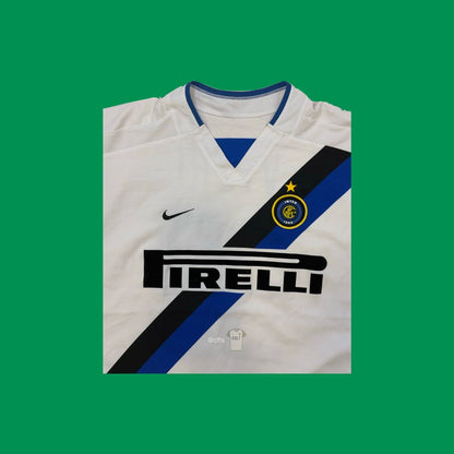 Inter Milan 2002/03 Nike with Christian Vieri 32 Nameset - Cult Fave Football Shirts