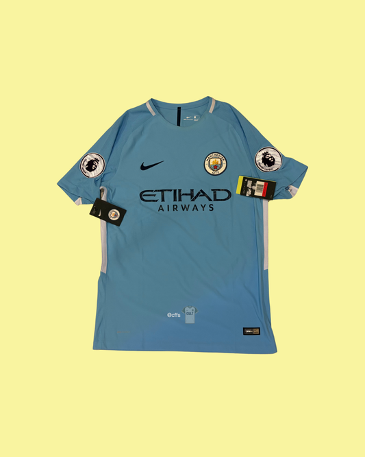Manchester City 2017/18 Nike with Fernandinho 25 Nameset Football Jersey