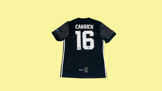Manchester United 2017/18 Adidas with Michael Carrick 16 Nameset Vintage Football Jersey - Cult Fave Football Shirts