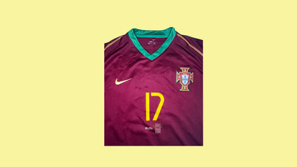 Portugal NT 2006/08 Nike with Cristiano Ronaldo 17 Nameset Vintage Football Jersey - Cult Fave Football Shirts