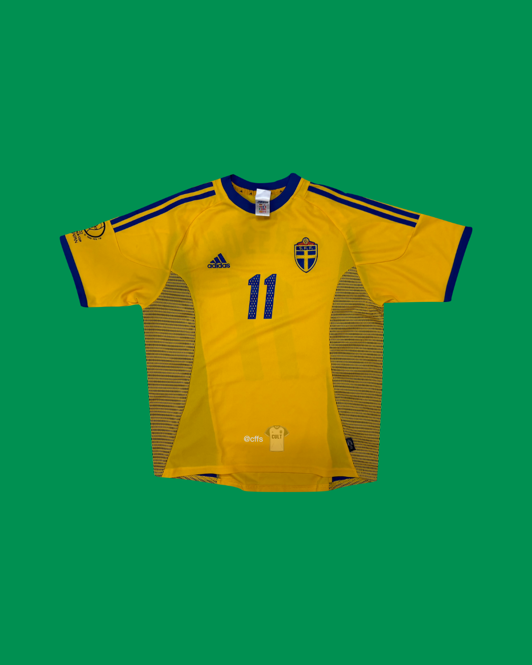 Sweden NT 2002/04 Adidas with Henrik Larsson 11 Nameset Football Jersey