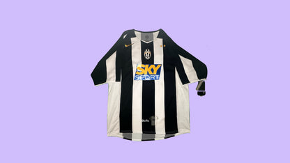 Juventus FC 2004/05 Nike with Pavel Nedved 11 Nameset Vintage Football Jersey - Cult Fave Football Shirts
