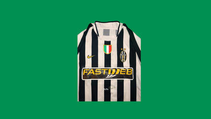 Juventus FC 2003/04 Nike with Lilian Thuram 21 Nameset Vintage Football Jersey - Cult Fave Football Shirts