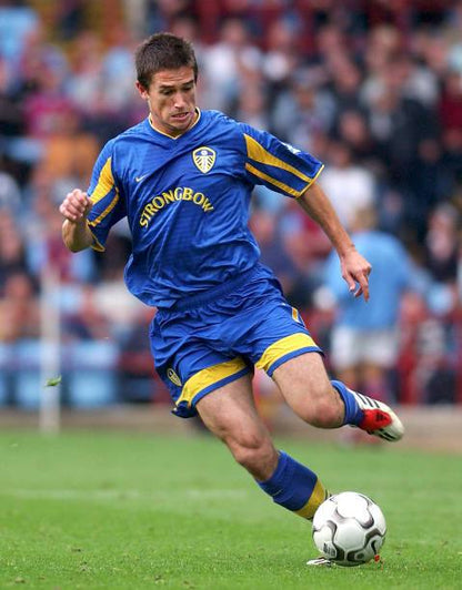 Leeds United 2001/03 Nike with Harry Kewell 10 Nameset - Cult Fave Football Shirts