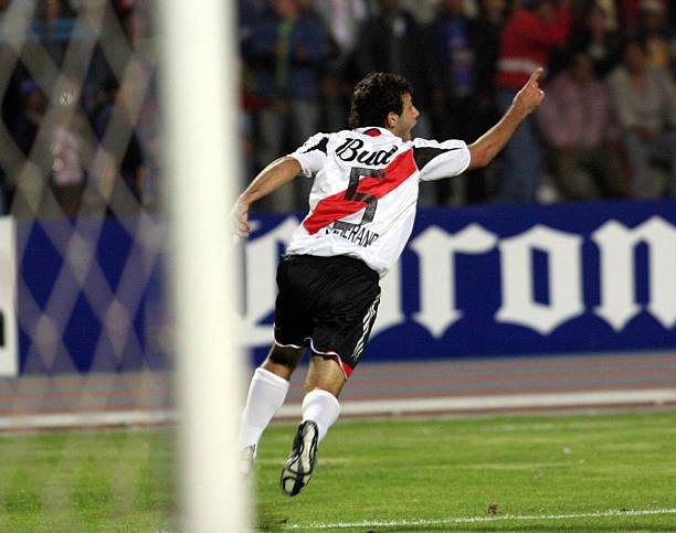 River Plate 2004/06 Adidas with Javier Mascherano 5 Nameset Football Jersey