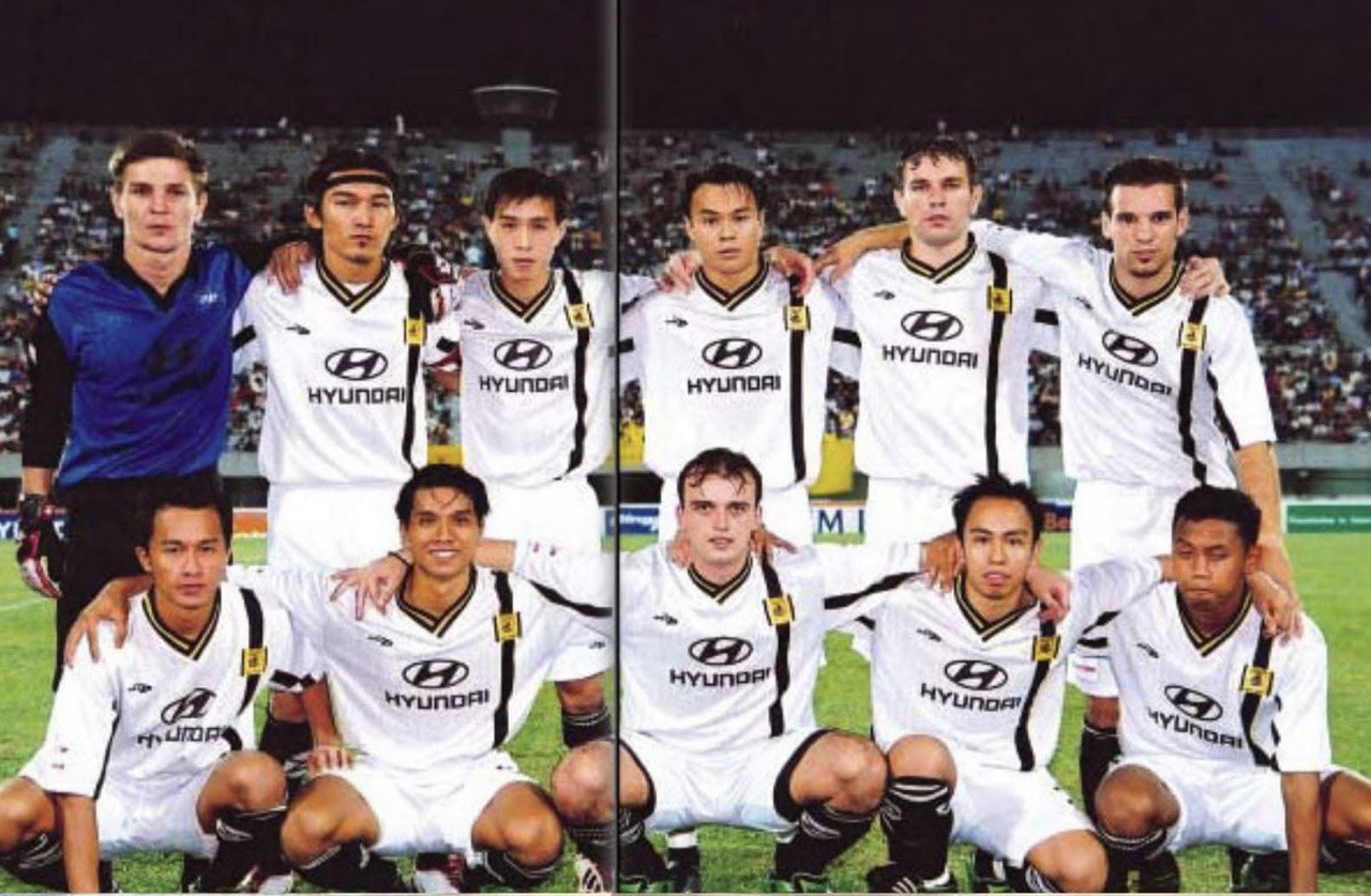 Tampines Rovers 2002/03 DAL with Iskandar Latiff 3 Nameset Football Jersey