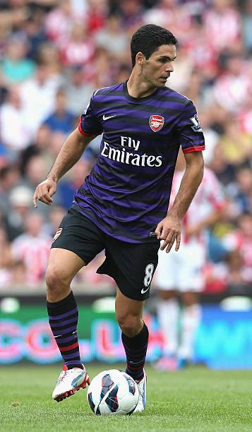 Arsenal FC 2012/13 Nike with Mikel Arteta 8 Nameset Football Jersey - Cult Fave Football Shirts