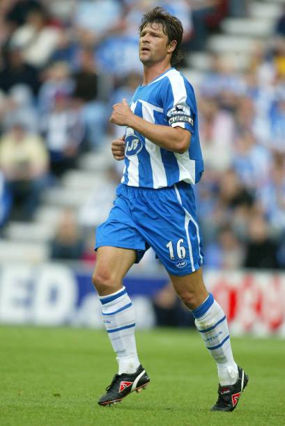 Wigan Athletic 2005/06 JJB with Arjan de Zeeuw 16 Nameset Football Jersey - Cult Fave Football Shirts