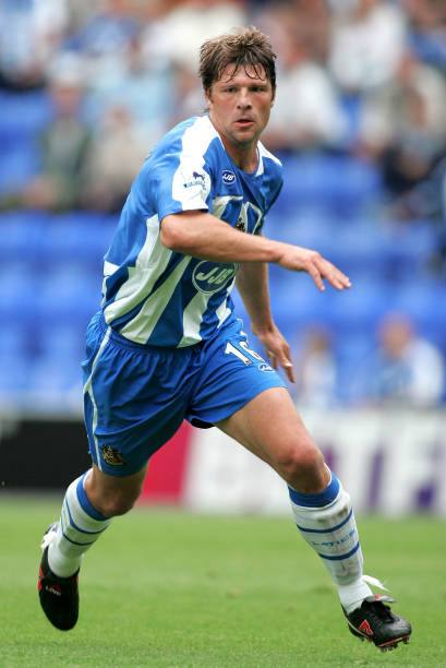 Wigan Athletic 2005/06 JJB with Arjan de Zeeuw 16 Nameset Football Jersey - Cult Fave Football Shirts