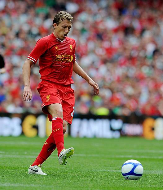 Liverpool FC 2013/14 Warrior with Lucas Leiva 21 Nameset Football Jersey