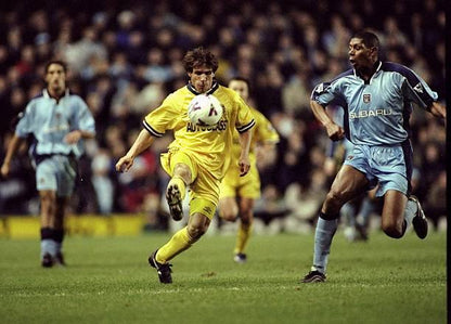 Chelsea FC 2000/01 Away with Gianfranco Zola 25 Nameset Football Jersey - Cult Fave Football Shirts