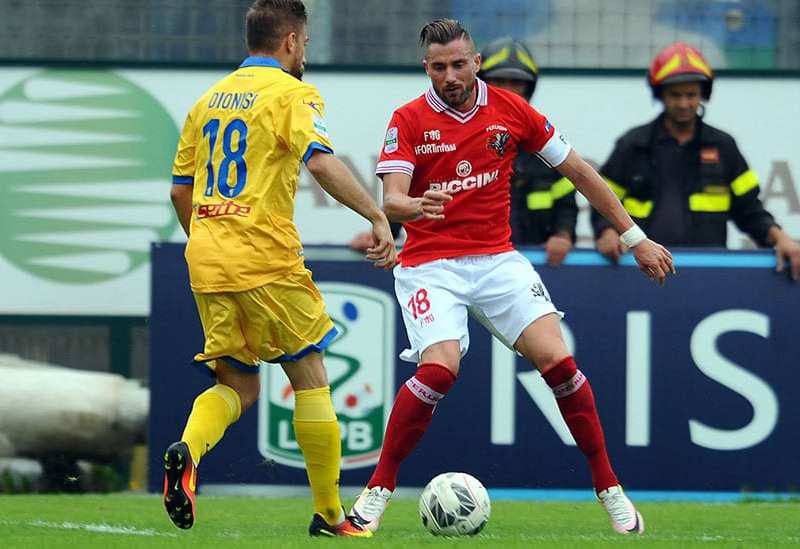 AS Perugia Calcio 2016/17 Frankie Garage with Lorenzo Del Prete 18 Nameset Football Jersey - Cult Fave Football Shirts