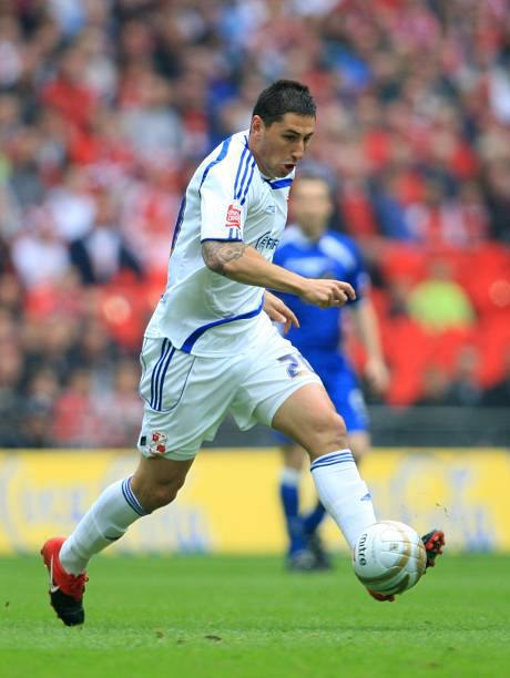 Swindon Town FC 2009/10 Adidas with Billy Paynter 20 Nameset Football Jersey - Cult Fave Football Shirts
