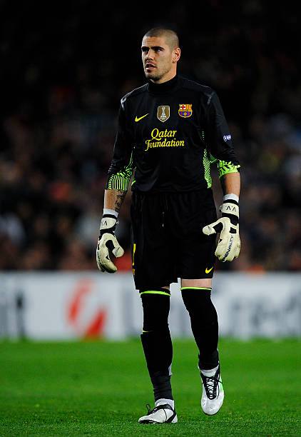 Barcelona 2011/12 GK Valdés 1 Nike Jersey M – Cult Fave Football