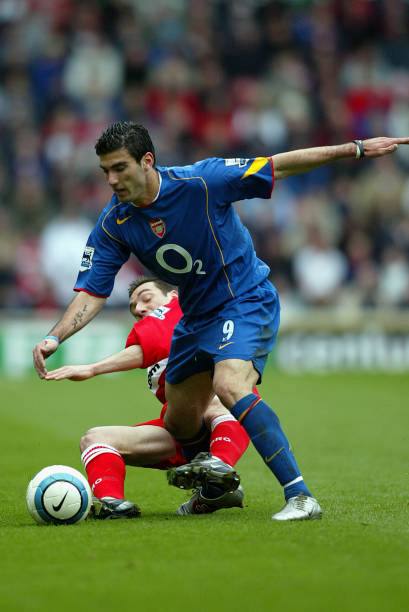 Arsenal FC 2004/05 Nike Away Jose Antonio Reyes 9 Nameset Football Jersey - Cult Fave Football Shirts