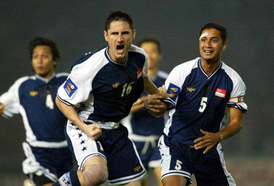 Singapore NT 2001/04 Tiger Football Jersey
