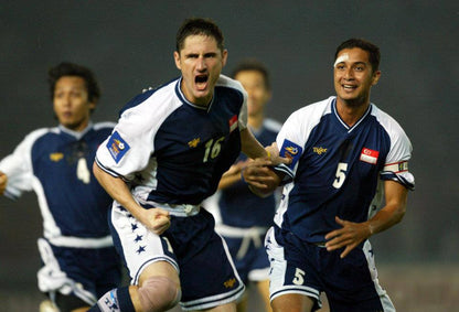 Singapore NT 2001/04 Tiger Football Jersey