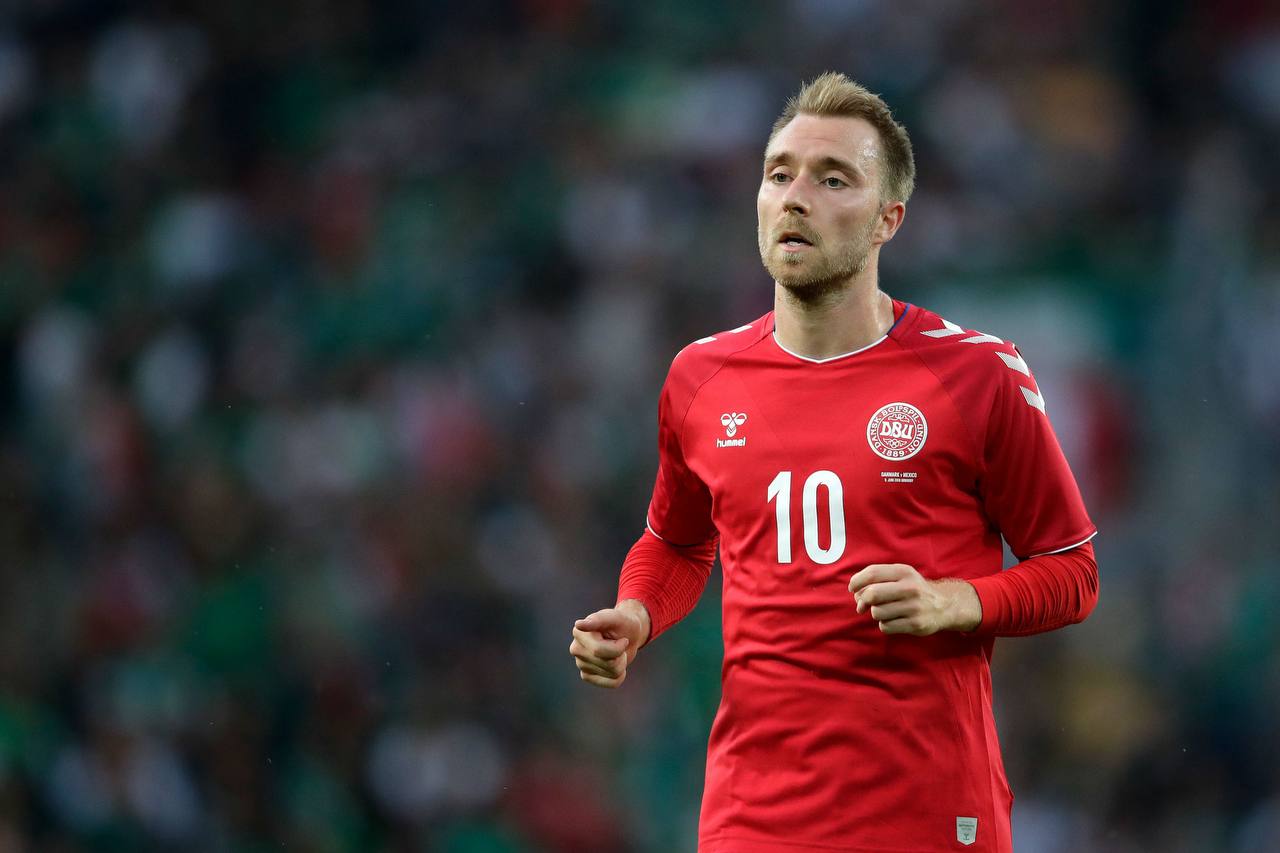 Denmark NT 2018 Hummel with Christian Eriksen 10 Nameset Football Jersey