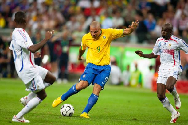 Brazil NT 2006 Nike with Ronaldo 9 Nameset Football Jersey