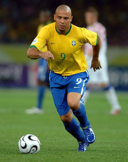 Brazil NT 2006 Nike with Ronaldo 9 Nameset Football Jersey
